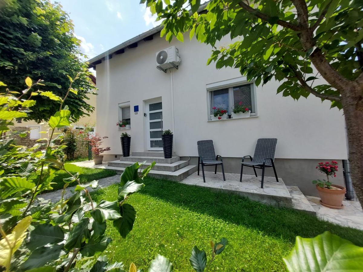 Studio Apartman Marta Korenica Exterior photo